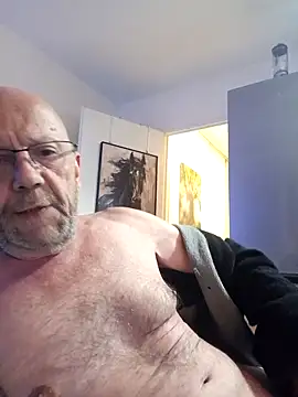 TOPHE0 online show from April 23, 2026, 10:23 pm