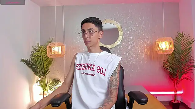 Snapshot of Gio_carangi chatting on May 20, 2026, 4:40 am Gio carangi online show from May 20, 2026, 4:40 am