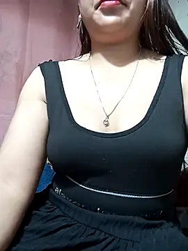 Snapshot of Hena__ chatting on April 8, 2026, 11:59 pm Hena online show from April 8, 2026, 11:59 pm