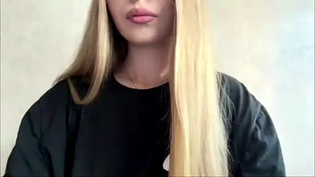Snapshot of CarolineNine chatting on July 15, 2026, 3:17 pm CarolineNine online show from July 15, 2026, 3:17 pm