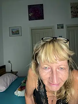 MatureKim online show from July 14, 2026, 8:58 pm
