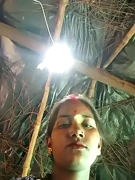 Snapshot of Rajni_sahu chatting on June 6, 2026, 8:41 am Rajni sahu online show from June 6, 2026, 8:41 am