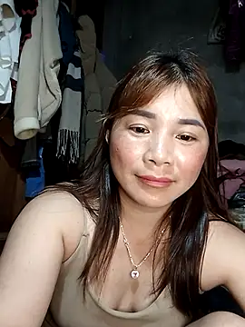 Snapshot of -Bangi- chatting on April 15, 2026, 2:46 pm -Bangi- online show from April 15, 2026, 2:46 pm