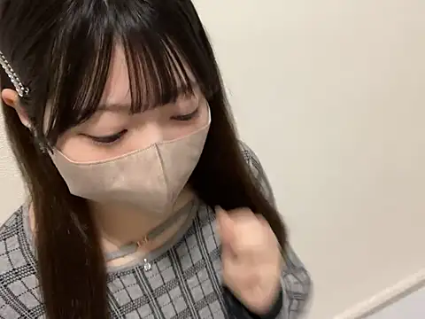 y-u-r-a-33 online show from March 23, 2026, 2:59 am