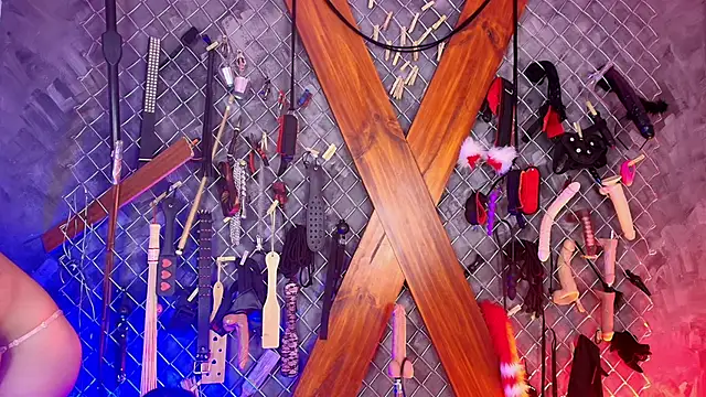 Mistress lexi bdsm online show from June 15, 2026, 7:16 pm