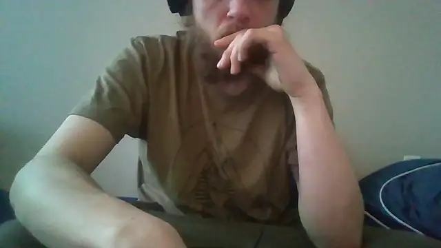 alejandro69420 online show from May 19, 2026, 5:30 pm