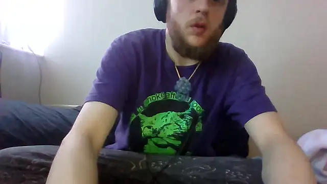 alejandro69420 online show from May 24, 2026, 3:28 pm