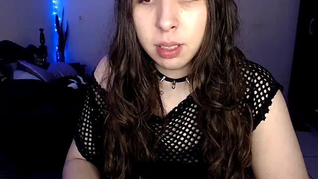 fvckingotik online show from May 17, 2026, 10:17 pm
