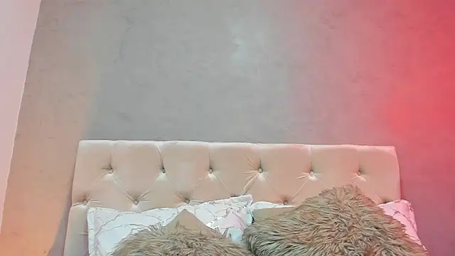 Snapshot of SophieVelt chatting on April 1, 2026, 9:12 pm SophieVelt online show from April 1, 2026, 9:12 pm
