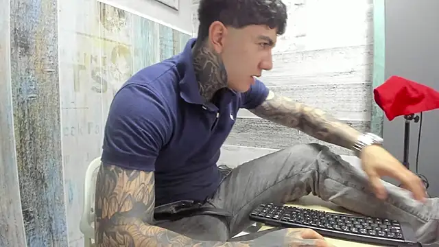 Gury tattoo online show from April 30, 2026, 6:25 pm