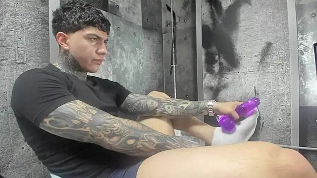 Gury tattoo online show from May 15, 2026, 7:21 pm