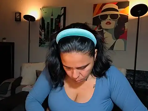 HannaJonns online show from June 20, 2026, 5:10 am