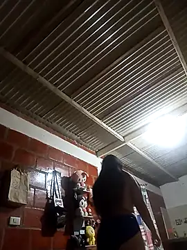 violetascottt online show from April 9, 2026, 6:52 am