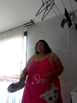 Snapshot of tistmature-69 chatting on April 25, 2026, 5:43 pm tistmature-69 online show from April 25, 2026, 5:43 pm