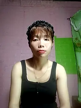 AmyLinee01 online show from March 27, 2026, 5:35 am