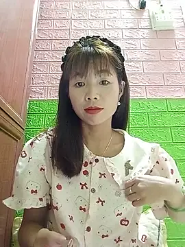 AmyLinee01 online show from June 8, 2026, 3:12 pm