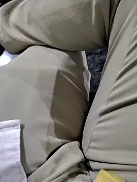 Snapshot of roselover2222 chatting on April 7, 2026, 7:58 pm roselover2222 online show from April 7, 2026, 7:58 pm