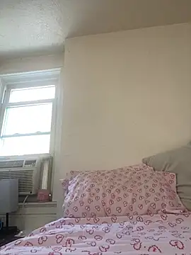 DaddysLiLNaughtyWife online show from April 11, 2026, 9:08 pm