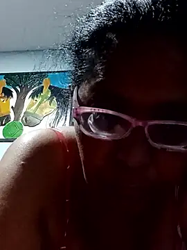 sexymomsn online show from May 16, 2026, 2:19 am