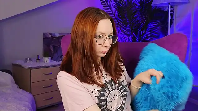 ShylaWelk online show from March 24, 2026, 2:00 pm