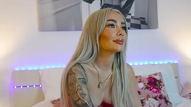 FrancescaGrayy online show from July 28, 2026, 6:20 pm