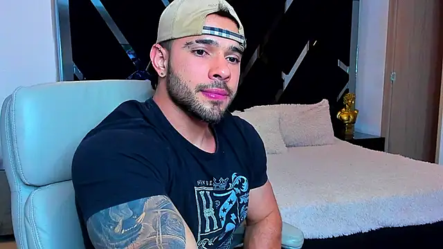 Raytorres online show from March 26, 2026, 10:15 pm