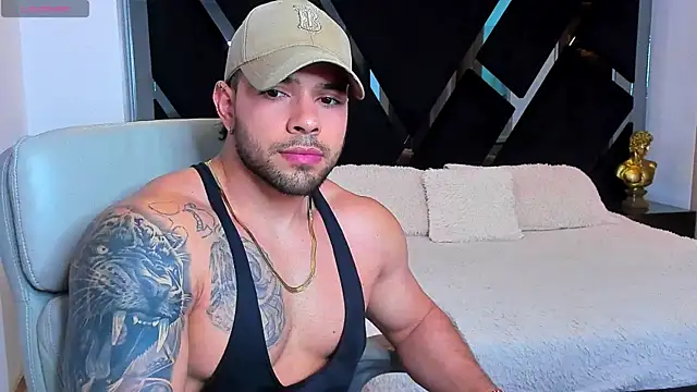 Raytorres online show from July 26, 2026, 10:05 pm
