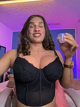 Honey  kiss online show from May 16, 2026, 12:07 am