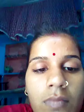 Raveena0990 online show from May 15, 2026, 3:13 am