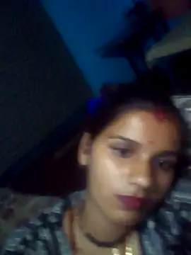 Raveena0990 online show from May 15, 2026, 3:19 pm