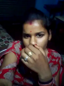 Raveena0990 online show from May 20, 2026, 2:45 pm