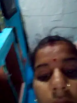 Raveena0990 online show from May 22, 2026, 3:02 am