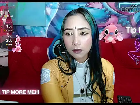 CataLopezzz online show from May 17, 2026, 11:12 pm