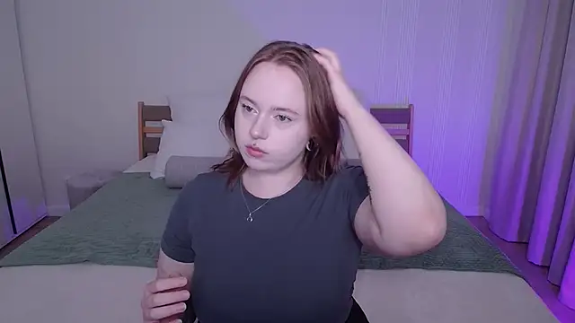 Snapshot of SelenaLily chatting on March 24, 2026, 3:39 pm SelenaLily online show from March 24, 2026, 3:39 pm