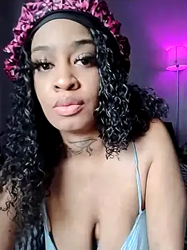 Snapshot of brilove22 chatting on April 12, 2026, 4:34 pm brilove22 online show from April 12, 2026, 4:34 pm