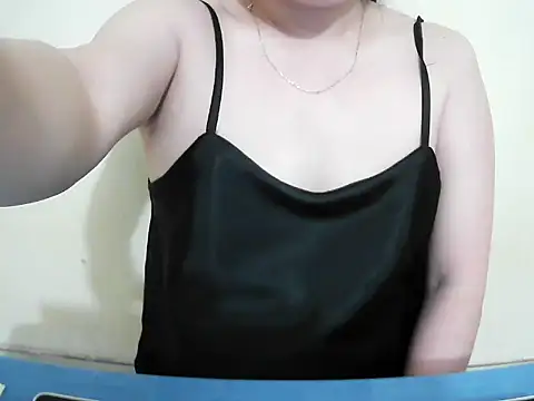 Snapshot of lusa_baby chatting on March 23, 2026, 4:55 pm lusa baby online show from March 23, 2026, 4:55 pm