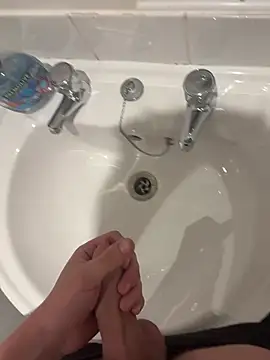 Snapshot of Dbzzzfr06 chatting on March 22, 2026, 10:35 pm Dbzzzfr06 online show from March 22, 2026, 10:35 pm