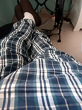 DanTrov79 online show from April 15, 2026, 9:05 am