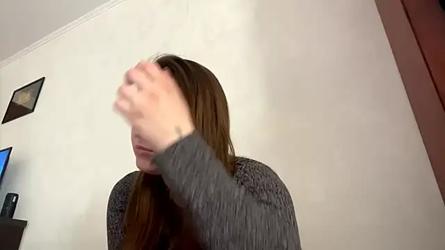 Snapshot of NosyFuel chatting on March 23, 2026, 8:18 am NosyFuel online show from March 23, 2026, 8:18 am