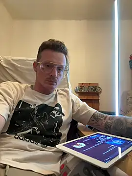 6Robinson1996 online show from March 29, 2026, 6:46 am