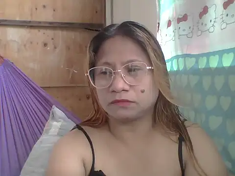 Snapshot of PinayChristine chatting on July 26, 2026, 2:42 am PinayChristine online show from July 26, 2026, 2:42 am