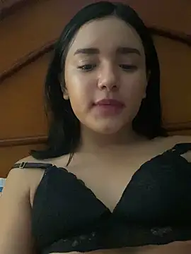 Snapshot of valvam_ chatting on April 11, 2026, 8:40 am valvam online show from April 11, 2026, 8:40 am