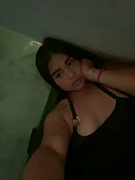 Snapshot of Valerials chatting on April 9, 2026, 4:01 am Valerials online show from April 9, 2026, 4:01 am