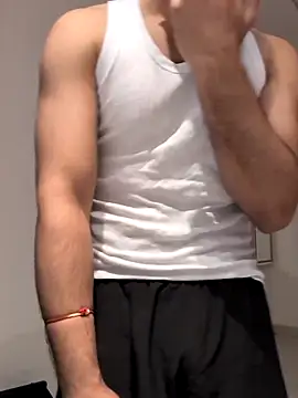 handsome-hunky online show from March 25, 2026, 1:39 pm