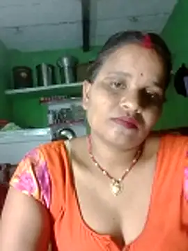 Snapshot of Shivani09900 chatting on May 25, 2026, 4:02 pm Shivani09900 online show from May 25, 2026, 4:02 pm