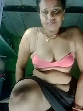 Shivani09900 online show from July 19, 2026, 7:50 pm