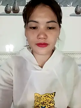 Snapshot of meg_06 chatting on April 27, 2026, 4:21 am meg 06 online show from April 27, 2026, 4:21 am