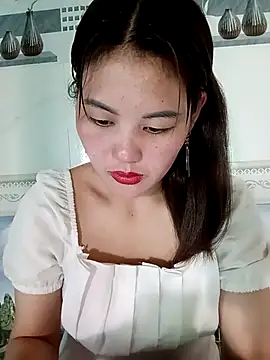 Snapshot of meg_06 chatting on May 6, 2026, 7:57 am meg 06 online show from May 6, 2026, 7:57 am