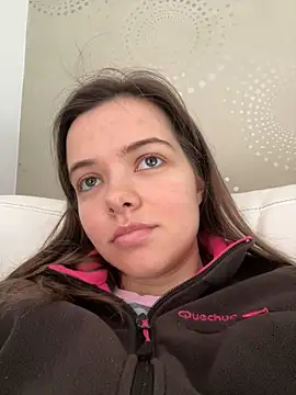 AForbiddenFlower online show from March 27, 2026, 5:46 am