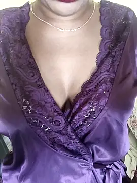 Snapshot of Rubina_Love chatting on April 9, 2026, 8:20 am Rubina Love online show from April 9, 2026, 8:20 am